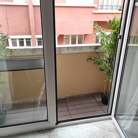 Sweet Suites Guesthouse Close To Famous Avenue Liberty 리스본 외부 사진